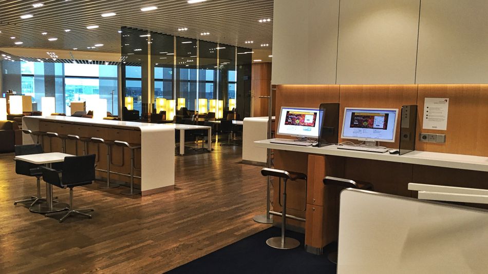Lufthansa Senator Lounge Frankfurt A Plus Arbeitsbereichblick
