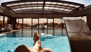 Hilton Madrid Airport Swimmingpool Reiseblog Travel with Massi