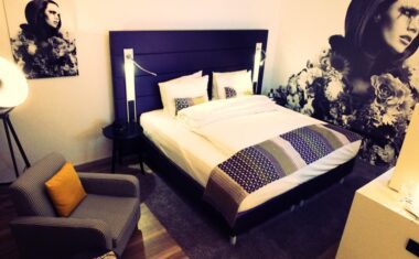 Schöner King Executive Doubleroom Hotel Indigo Duesseldorf Fashion Boutiquehotel Reiseblog Travel with Massi