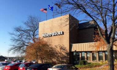 Fassade Aussenansicht Sheraton Milwaukee Brookfield Hotel