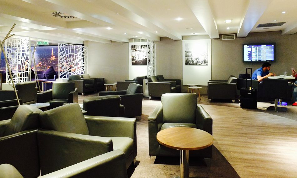 Star Alliance Lounge Paris Paris-Charles-de-Gaulle Review Travel with Massi Sitzgelegenheiten
