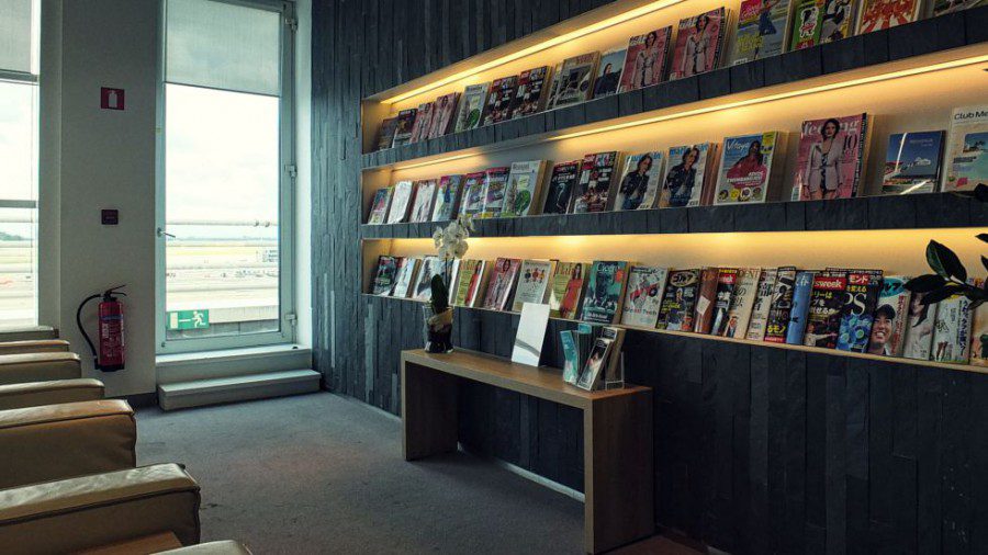 Brussels Airlines Lounge The Suite Brüssel Non-Schengen Zeitschriften