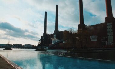 Review The Ritz-Carlton Wolfsburg Club Suite Swimmingpool