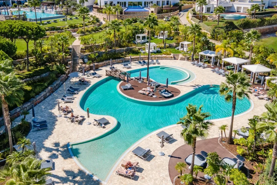 Pool des Conrad Algarve - ein Hotels des Hilton Honors Portfolio