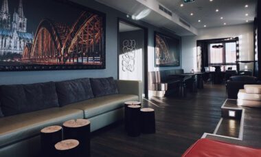 Lindner Hotel City Plaza Köln Sessel First Class Zimmer Cologne First Class Lounge