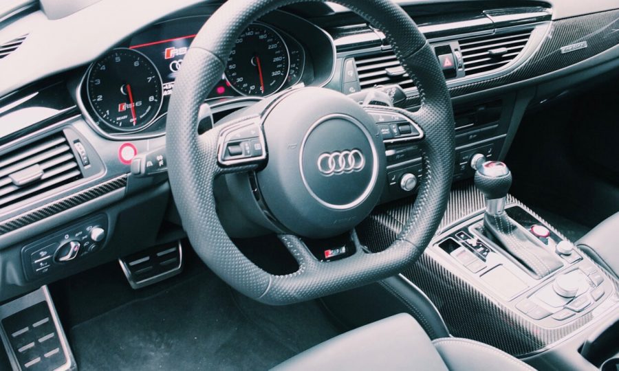 Review The Ritz-Carlton Wolfsburg Audi RS6 Performance Cockpit