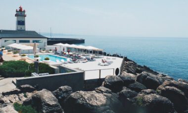 Farol Hotel Cascais Portugal Pool und Leuchtturm