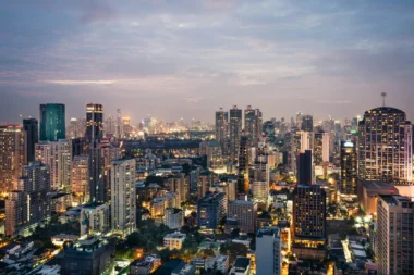 Skyline von Bangkok bei Nacht