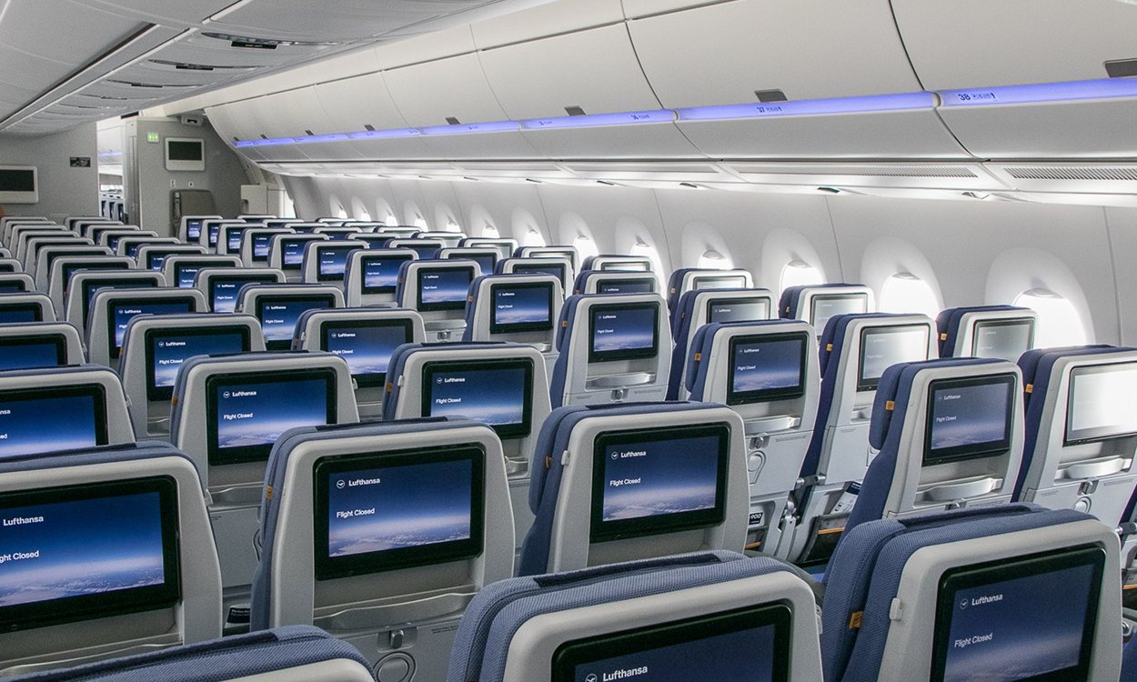 Lufthansa Airbus A350 Economy Class - Boston