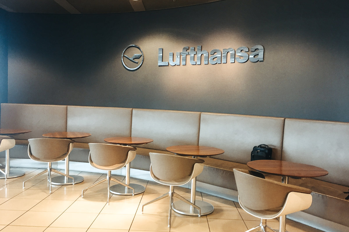 Essbereich der Lufthansa Senator Lounge Hamburg