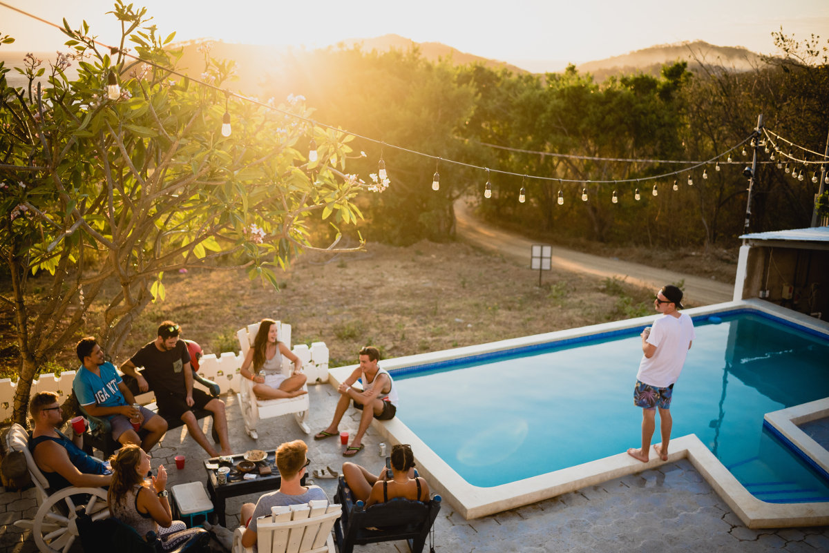 draußen, Schwimmbecken, Himmel, Wasser, Baum, Menschen, Urlaubsort, Pool, Person, Thermae, Thermalbad, Kurort, Gruppe, Schwimmen, Berg, Urlaub, Sommer