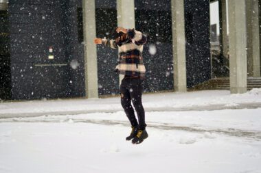 Schuhwerk, Schnee, draußen, Kleidung, Person, Winter, Stiefel, Frau