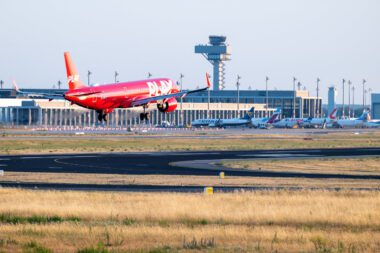 Erstflug Fly Play Berlin Brandenburg von Reykjavik