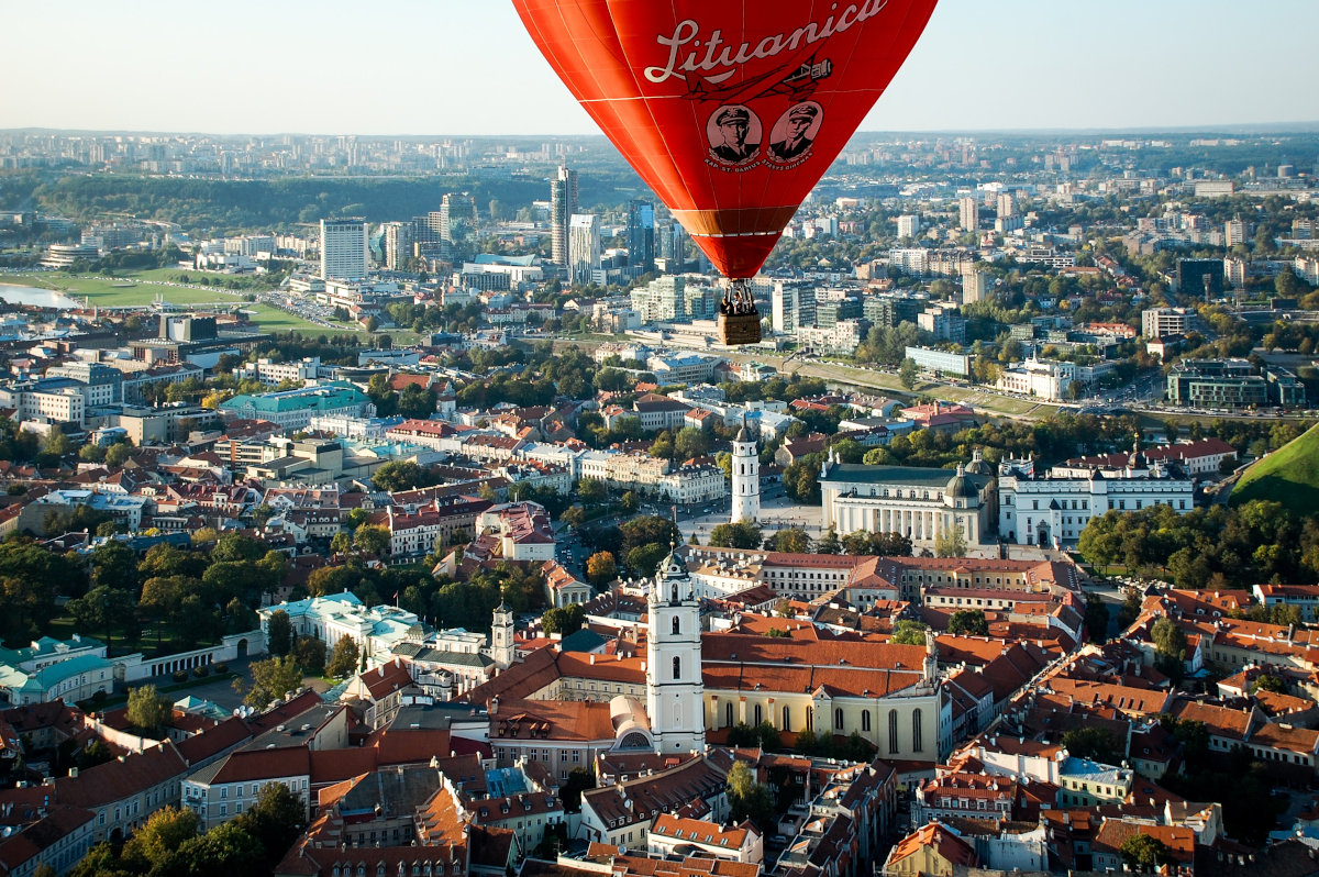 Heißluftballon, Flugzeug, Ballon, draußen, Himmel, Transport, Ballonfahren, Luftballon, Gebäude, Stadt, rot