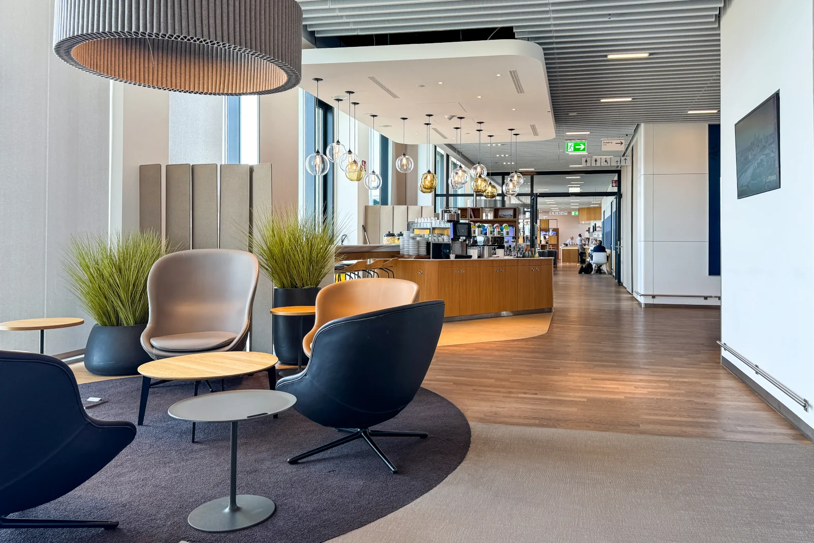 Amex Platinum Card Vorteile Zugang zu Lufthansa-Lounges