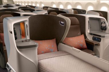 Singapore Airlines Fifth-Freedom-Flug Mailand - Barcelona