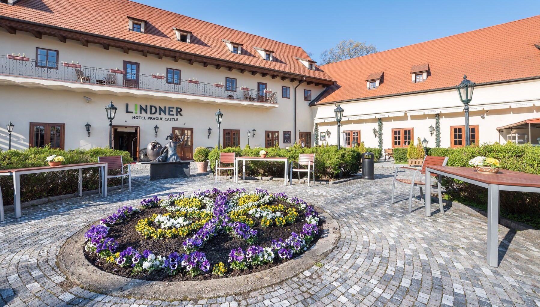 Lindner Hotel Prag Castle Innenhof