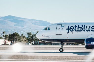 JetBlue Flüge New York und Boston nach Amsterdam