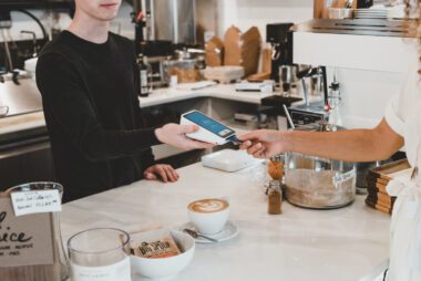 Kreditkarten können unterschiedliche Berechtigungen für Willkommensboni haben