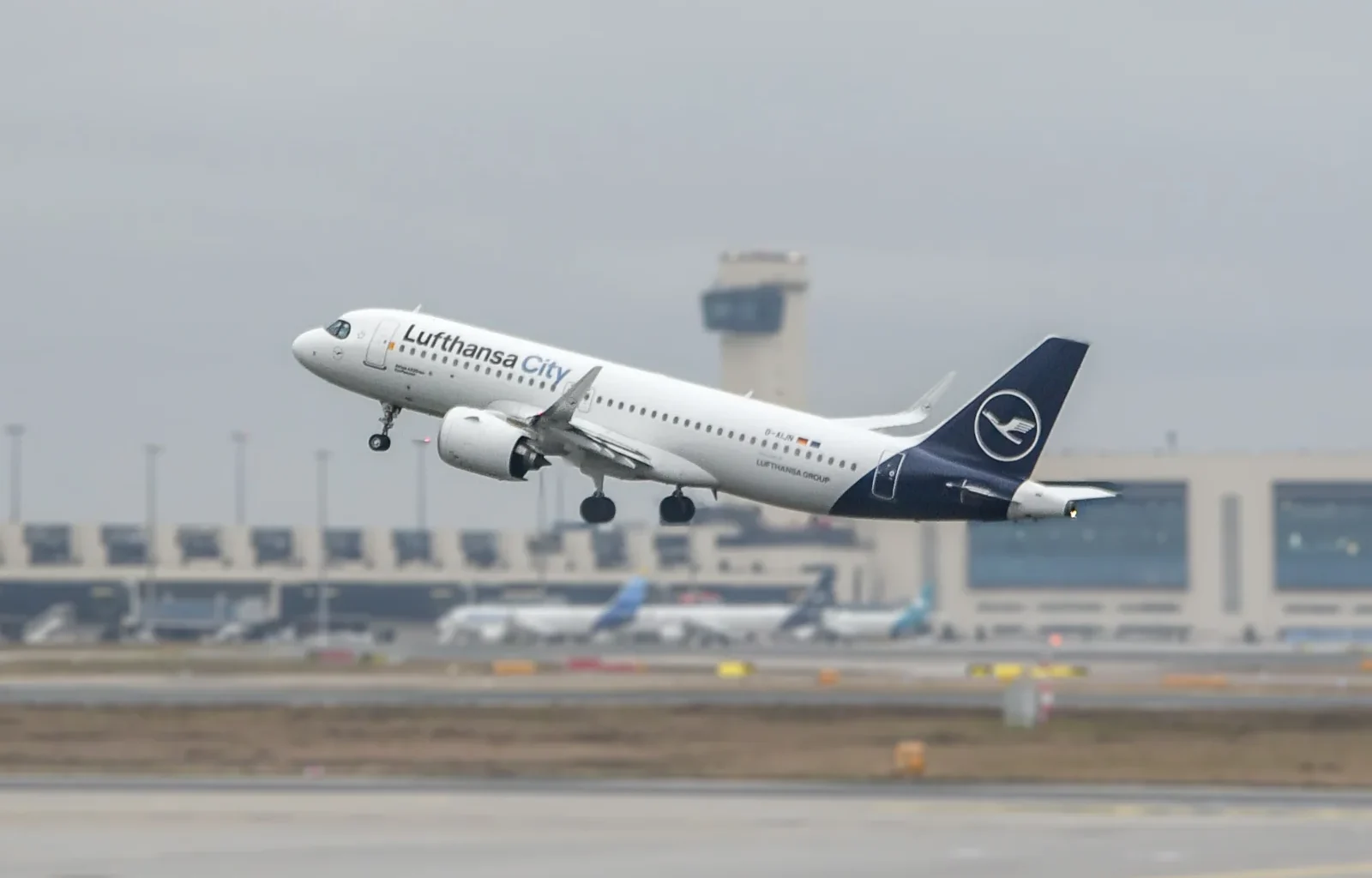 Lufthansa City Airlines Airbus A320neo startet ab der neuen Basis in Frankfurt