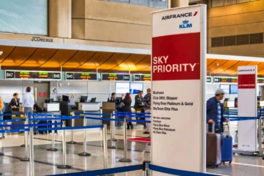 KLM Sky Priority Check-in am Flughafen von Los Angeles