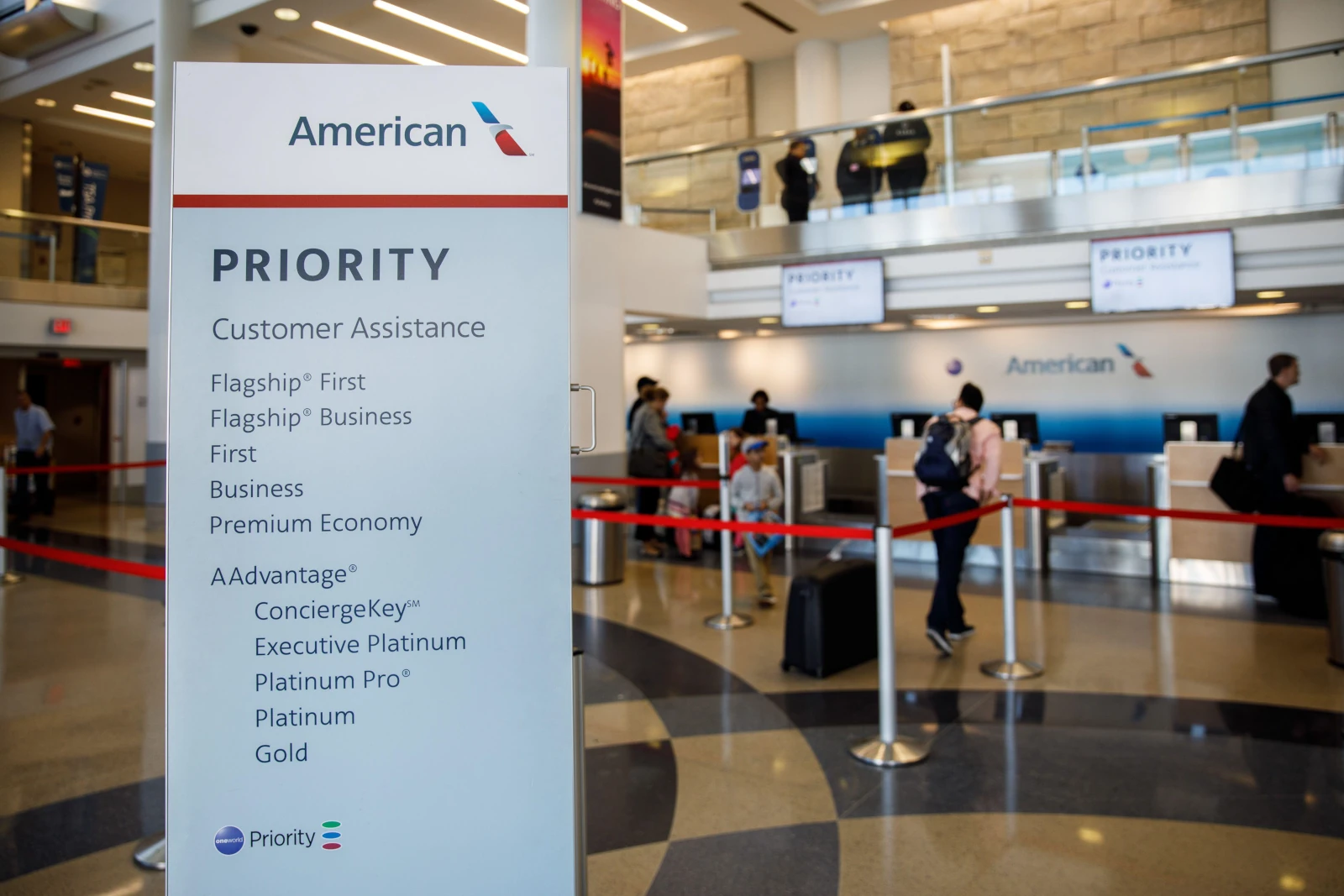 American Airlines Priority Check-in für Oneworld Premium- und Status-Reisende