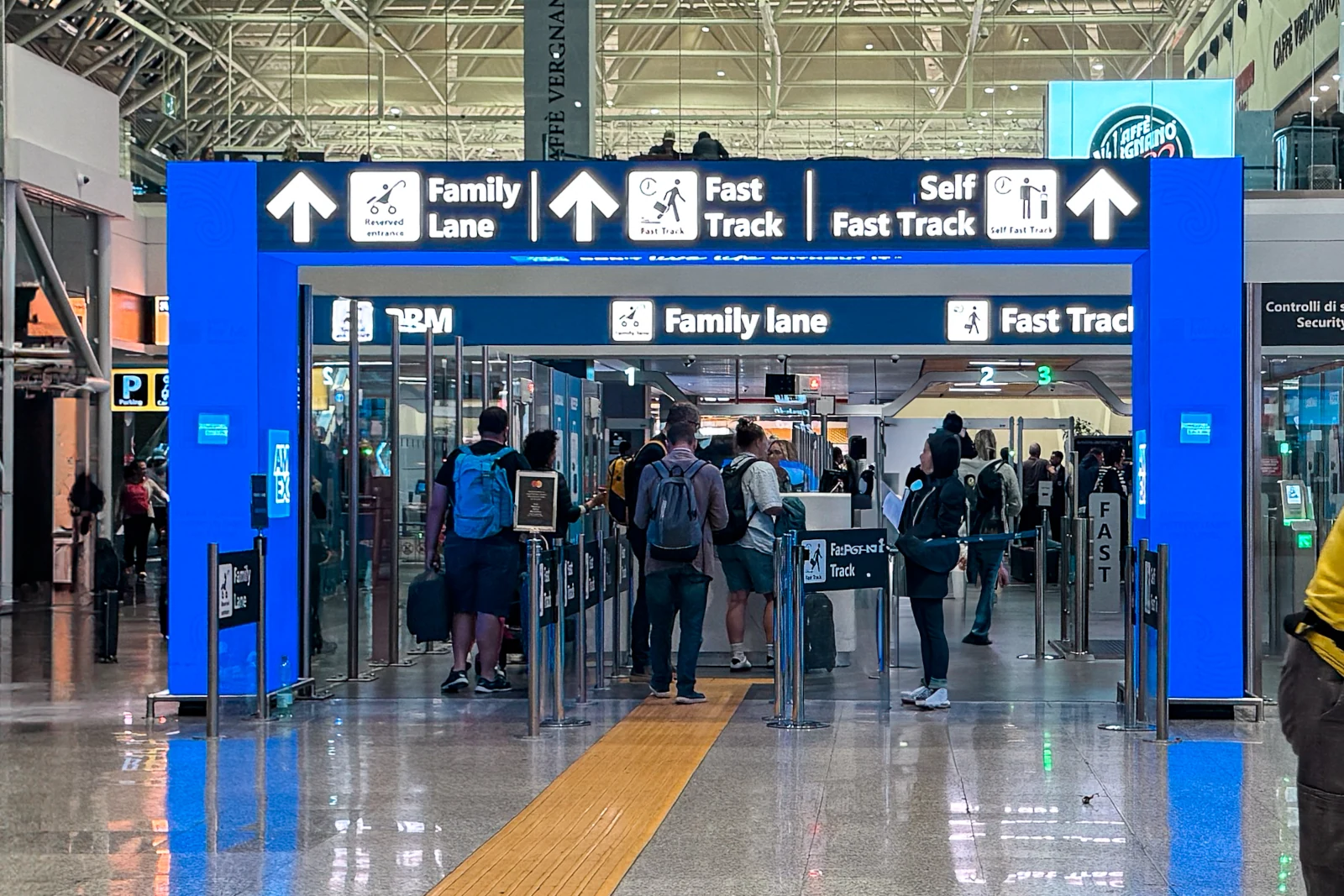 Fast Track Sicherheitskontrolle Flughafen Rom Fumincino mit Amex Platinum Card
