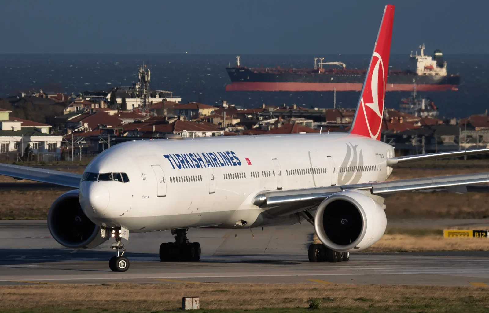 Turkish Airlines Boeing 777 am Flughafen Istanbul