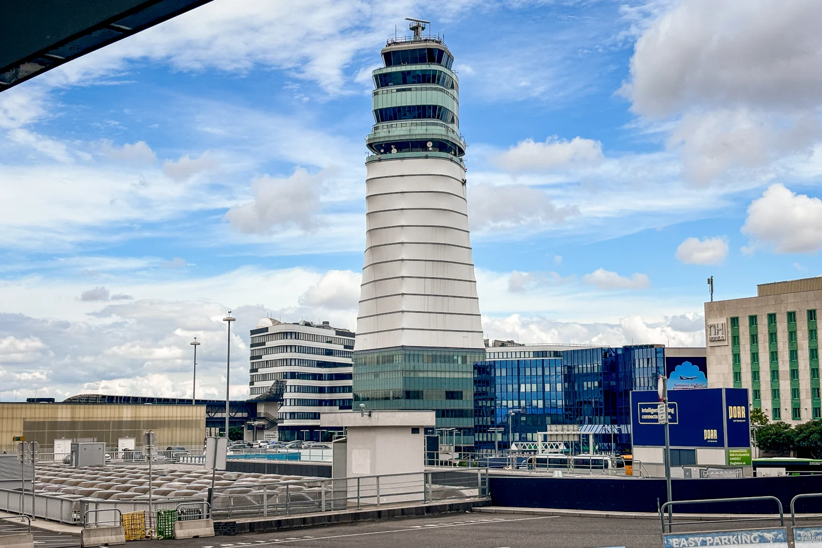 Tower Flughafen Wien (VIE)