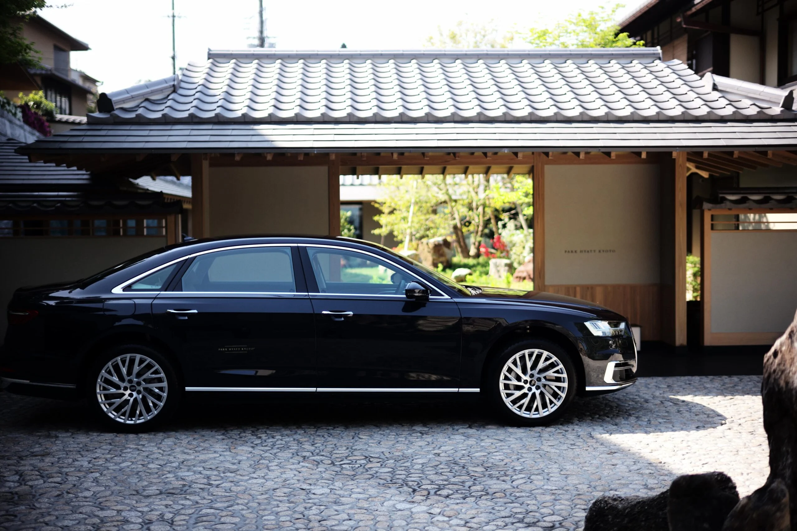 Limousine vor dem Par Hyatt Kyoto