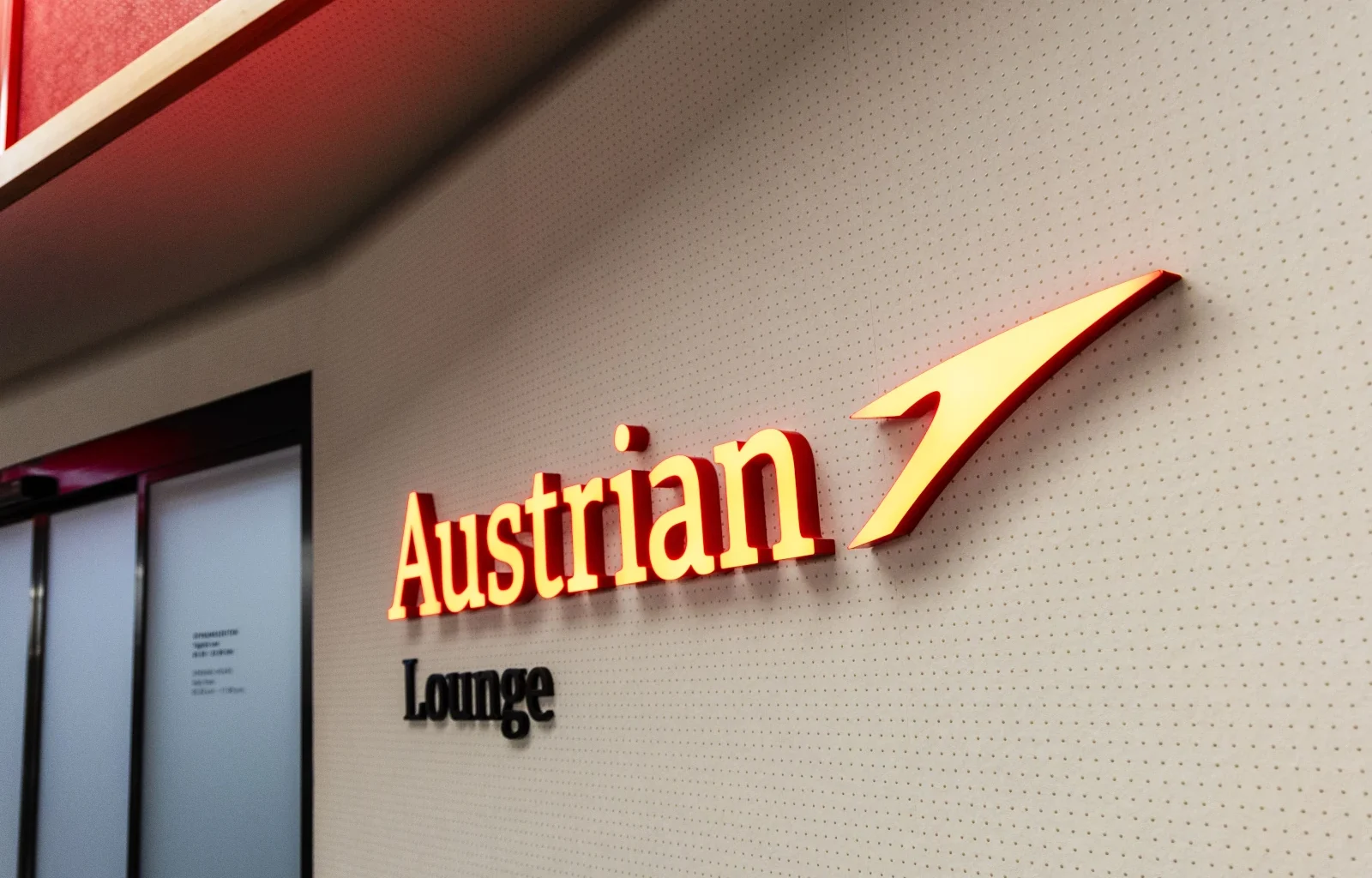 Eingang zur neuen Austrian Lounge G Non-Schengen Wien Flughafen