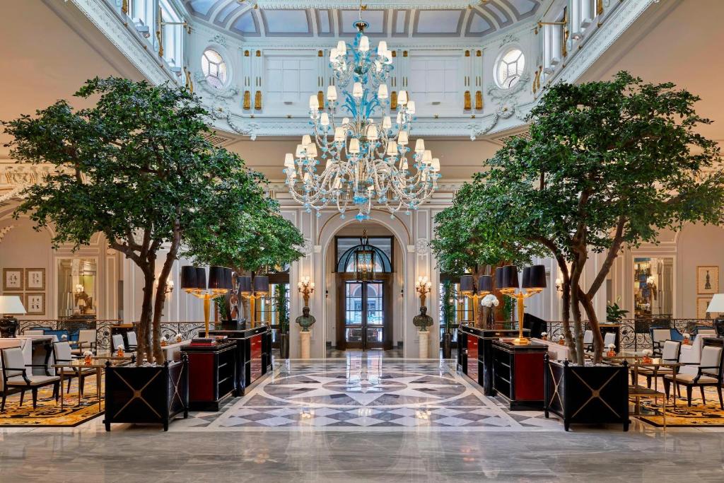 Lobby des St. Regis Rome