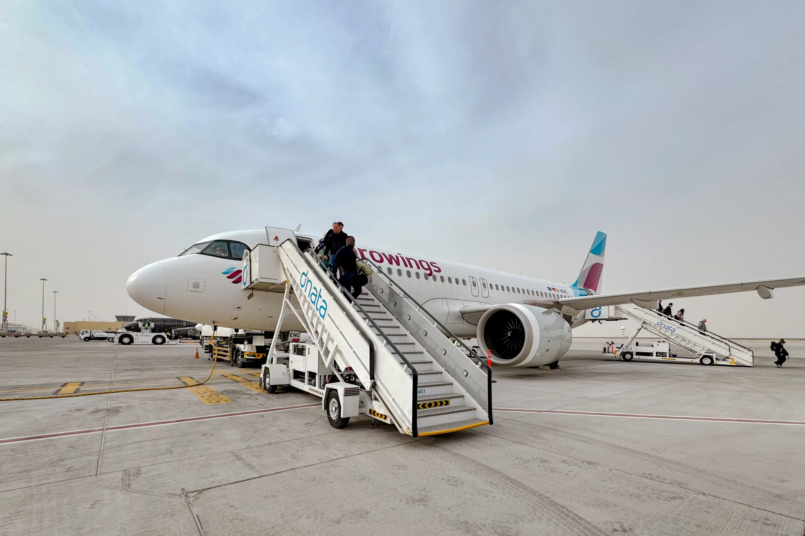 Eurowings Airbus A320neo am Flughafen Dubai World Central