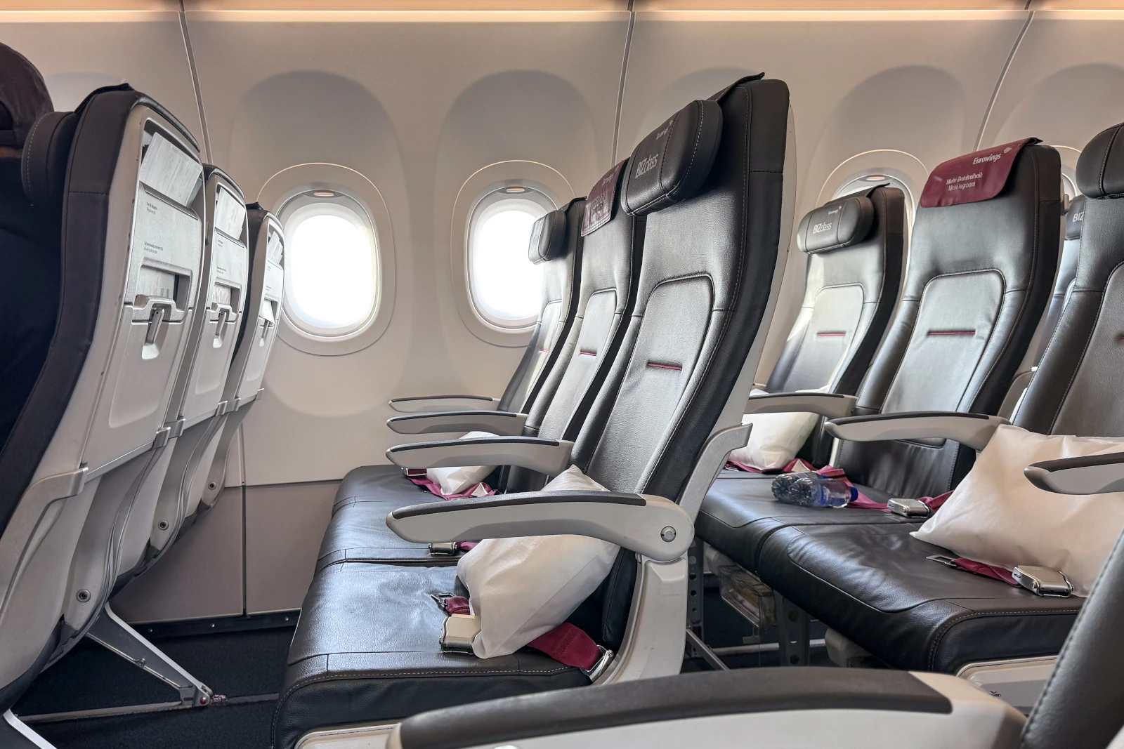 Sitzabstand Eurowings BIZclass A20neo