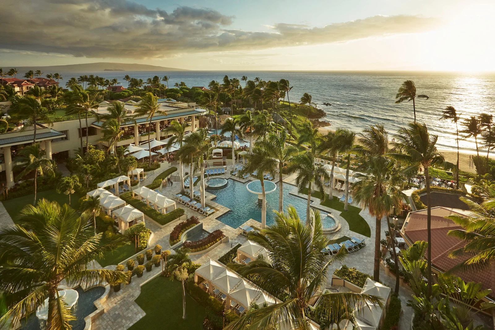 Four Seasons Maui Aerial Hotel aus The White lotus Staffel 1