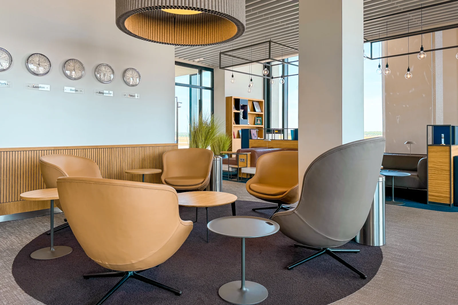 Lufthansa Senator Lounge Flughafen Berlin Brandenburg