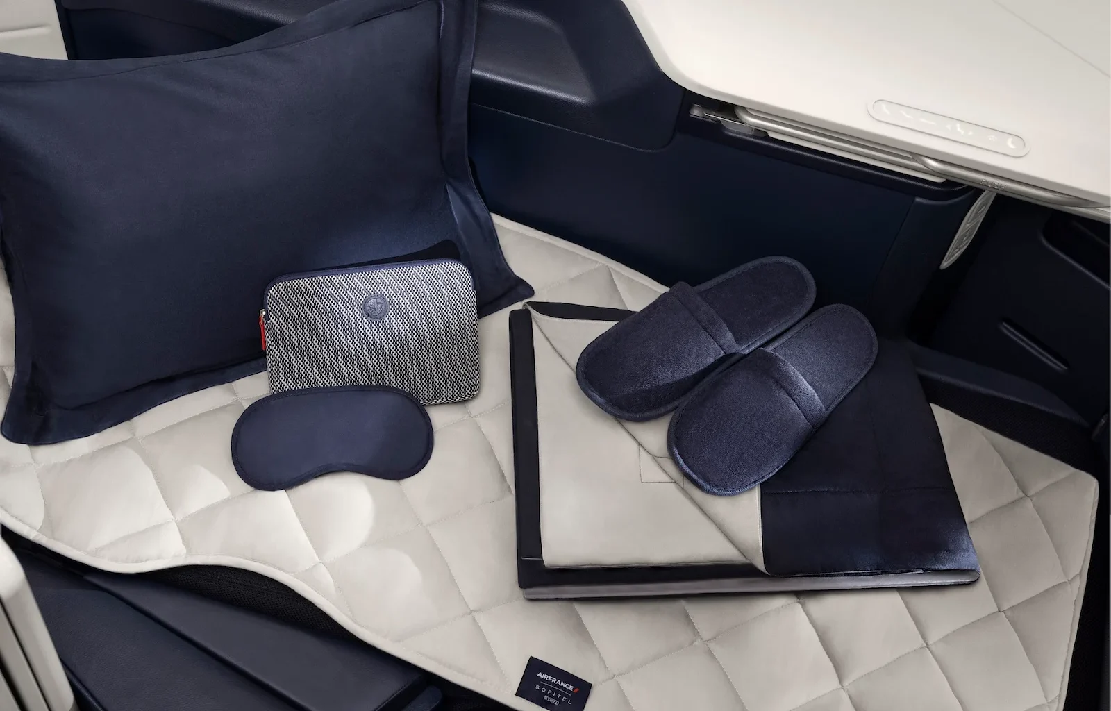 neue Matratzenauflage für die Air France Business Class