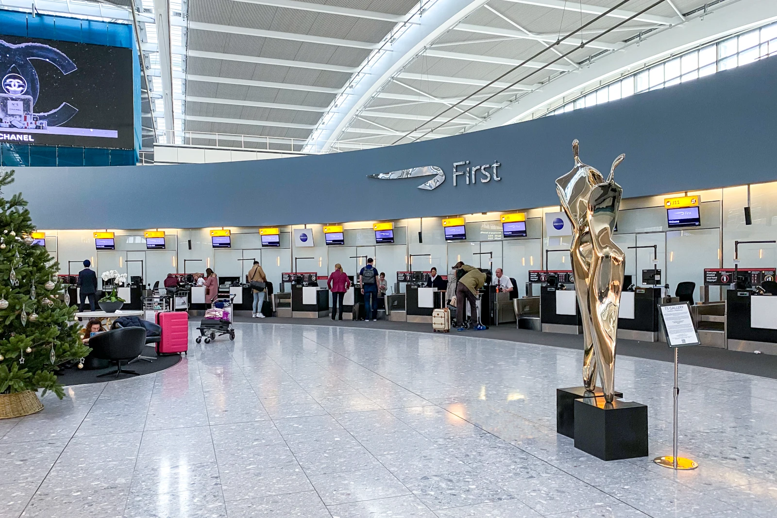 British Airways First Class Check-in London Heathrow (LHR)