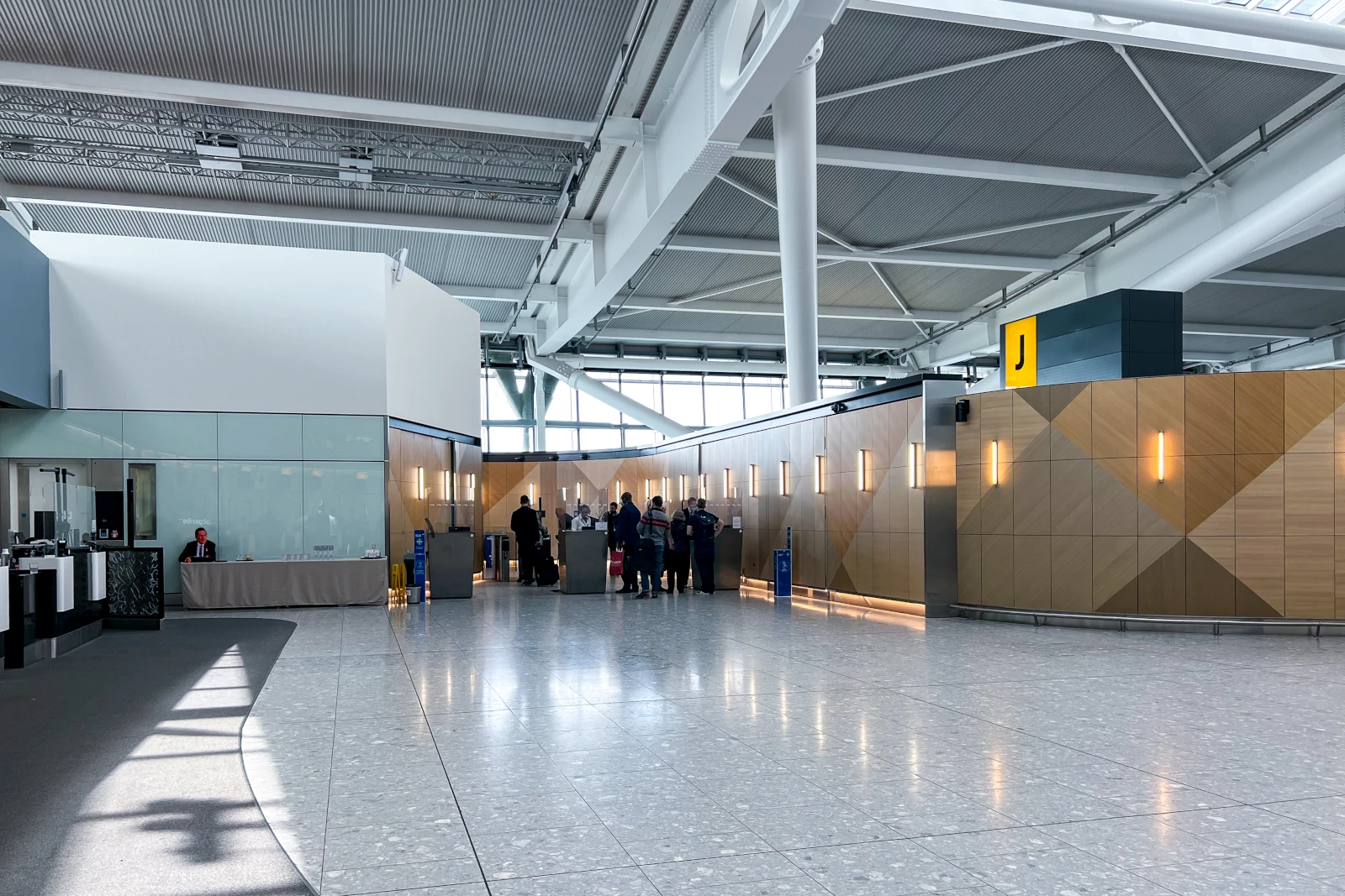 British Airways First Wing Sicherheitskontrolle