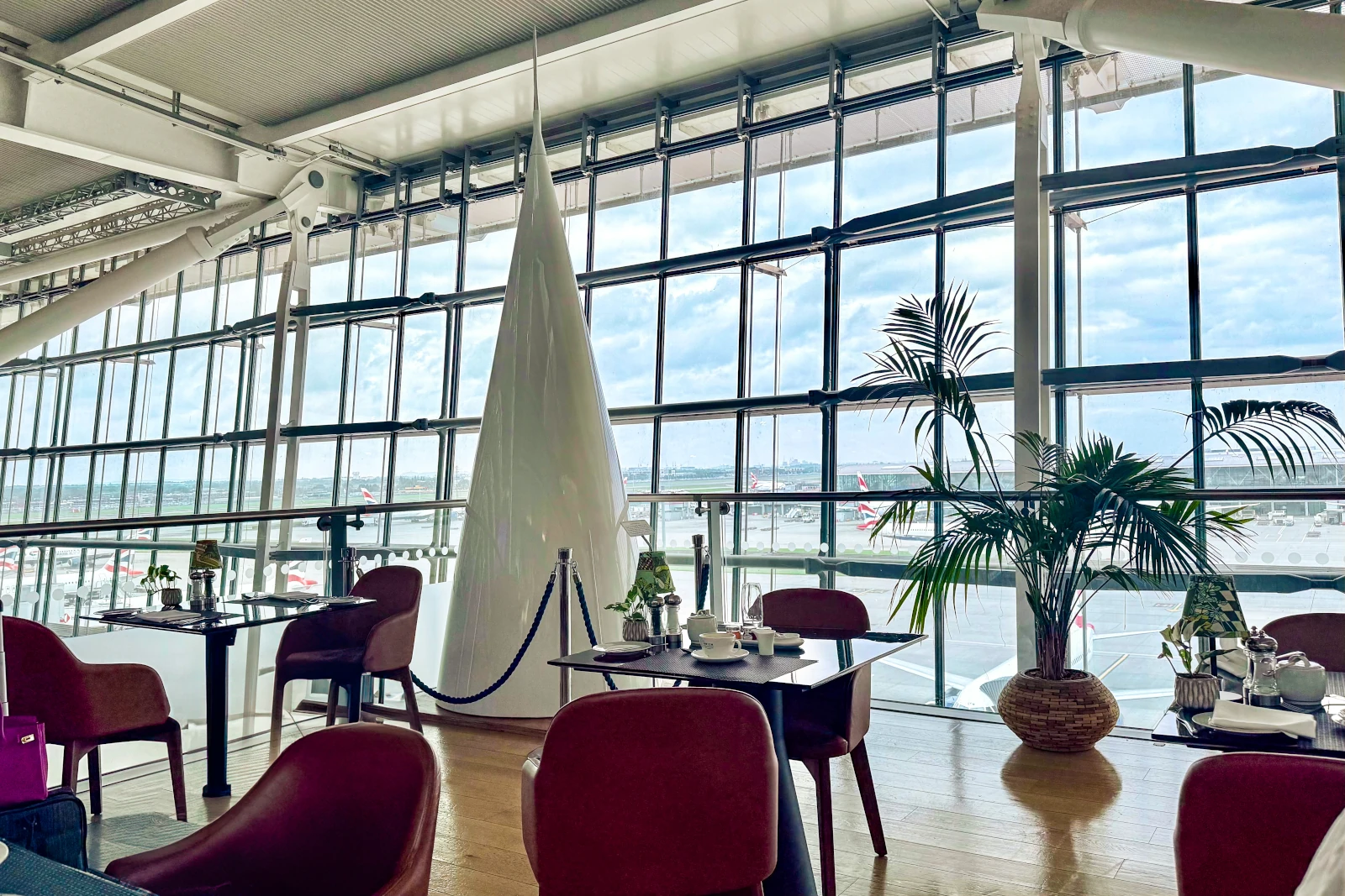 Concorde Nase in der British Airways Concorde Room Lounge London Heathrow