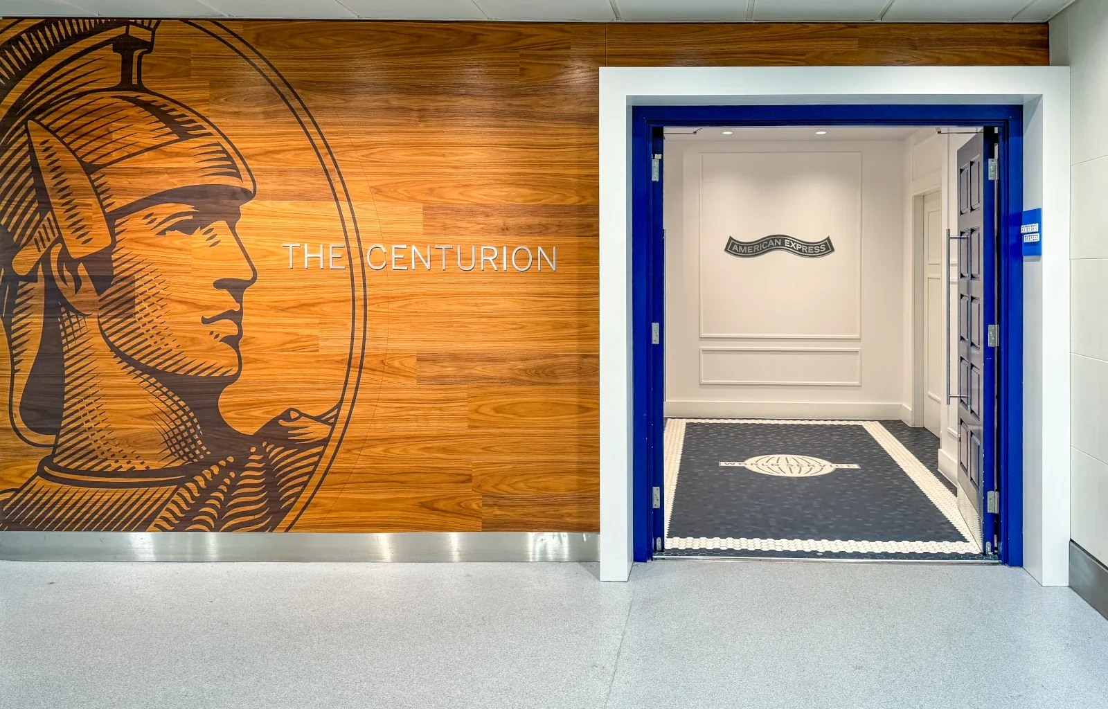 Eingang zur Centurion Lounge London Heathrow Terminal 4
