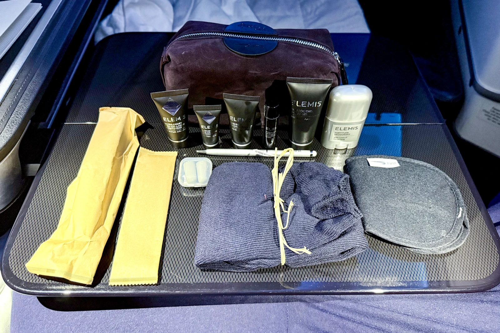 BA First Class Amenity Kit von Temperley London
