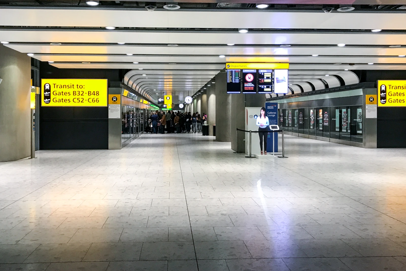 Transfer Terminal 5 London Heathrow zu den Gates B und C