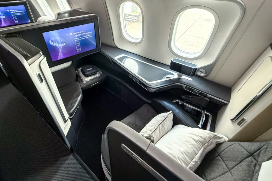 British Airways First Class Boeing 787 Einzelsitz am Fenster