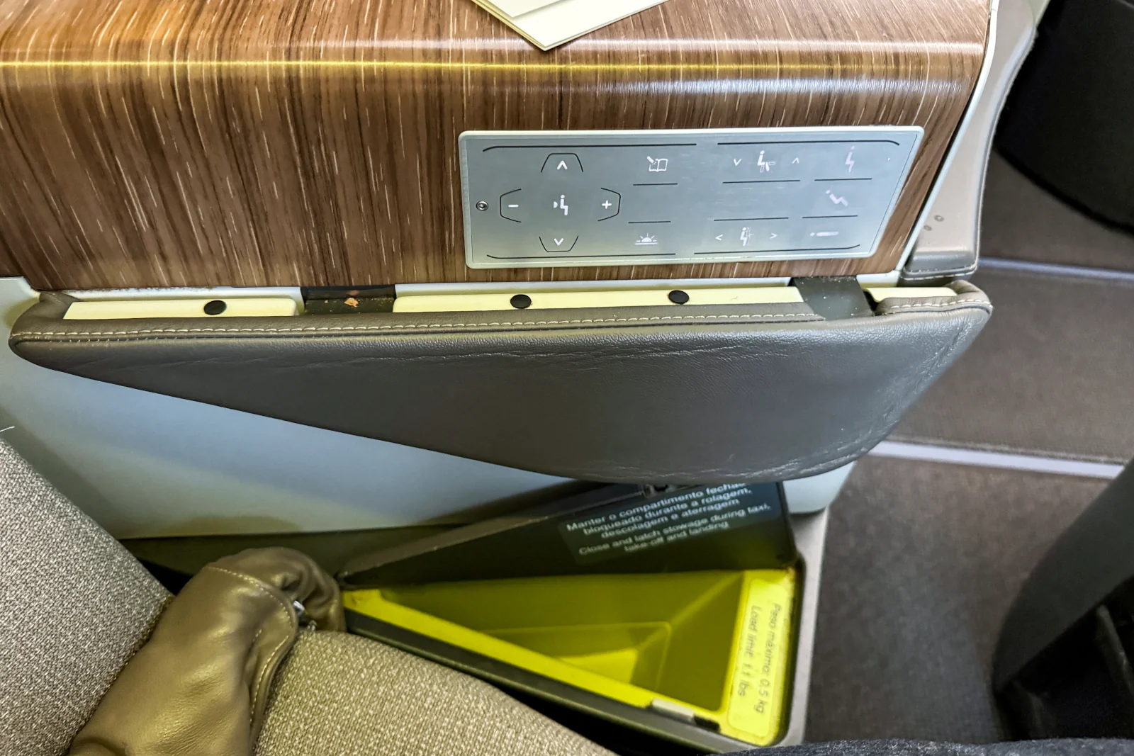 TAP Business Class Sitz Staufach