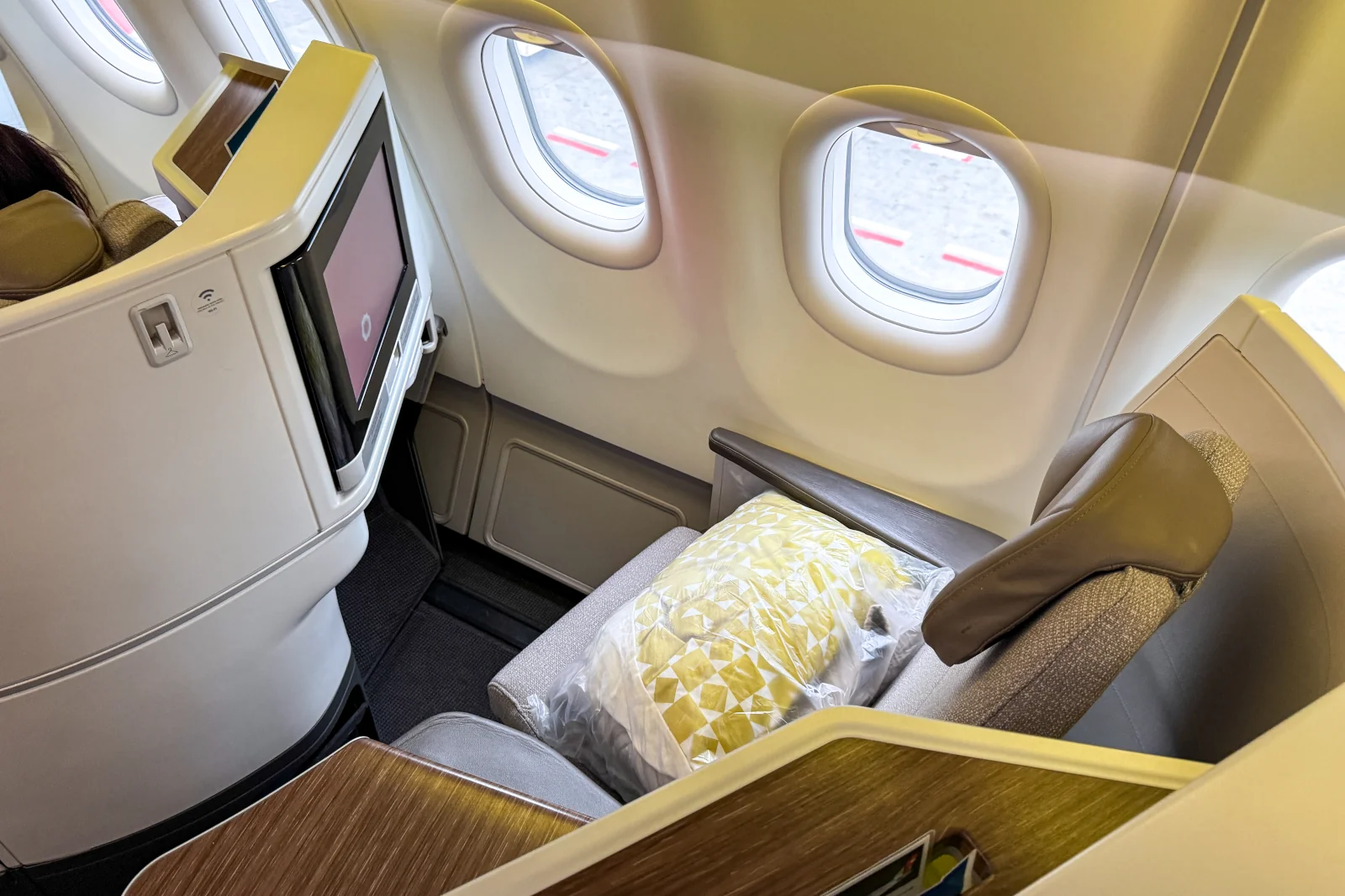 TAP A330neo Business Class Fenstersitz 8K
