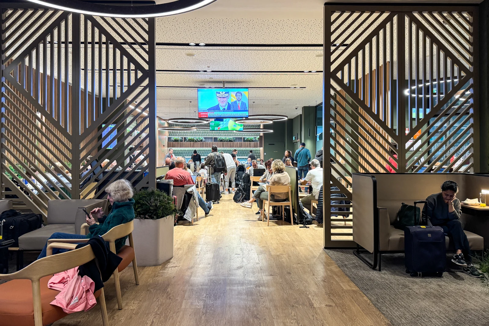 TAP Premium Lounge Lissabon – Business Class Erfahrung