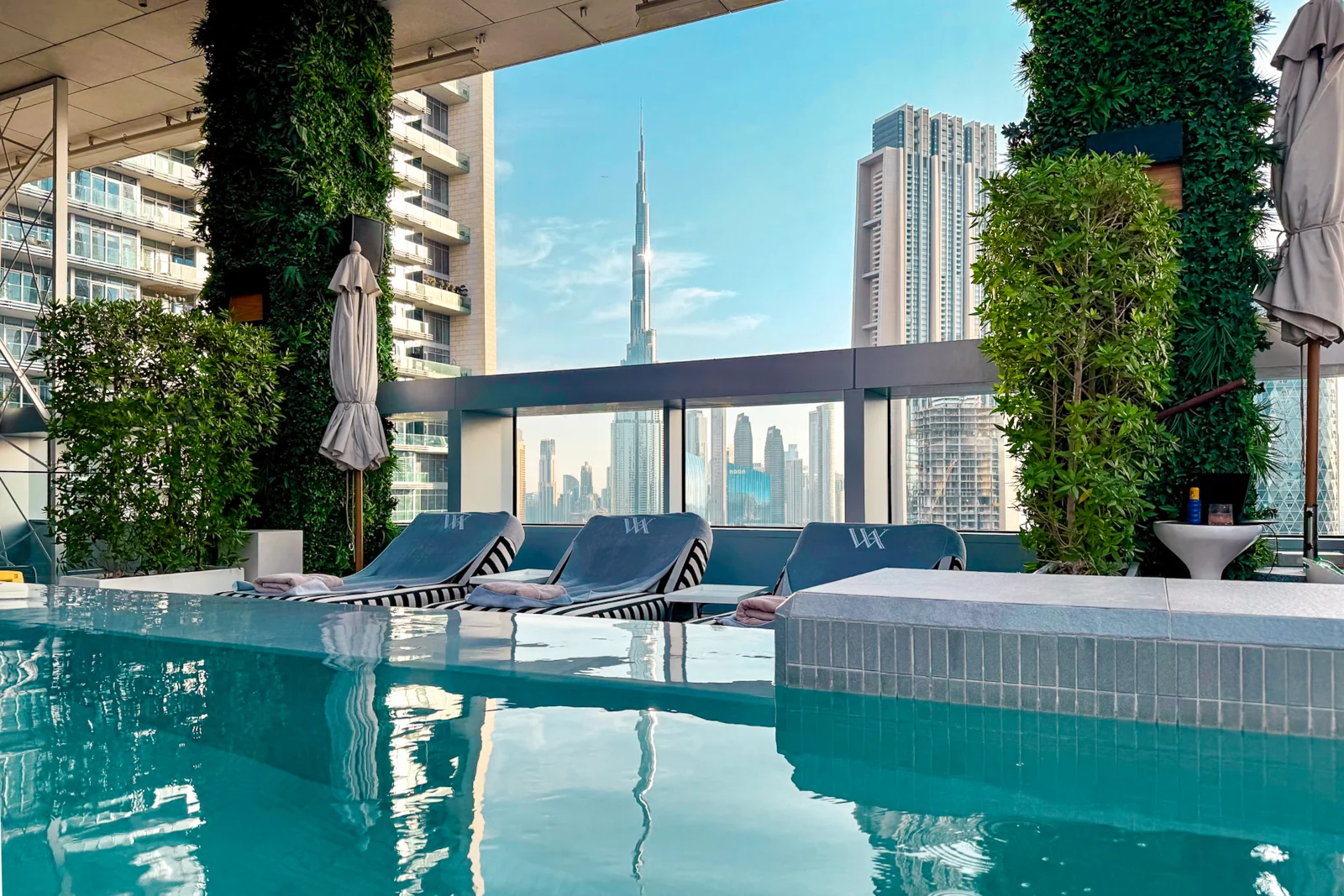Waldorf Astoria Dubai International Financial Centre Pool