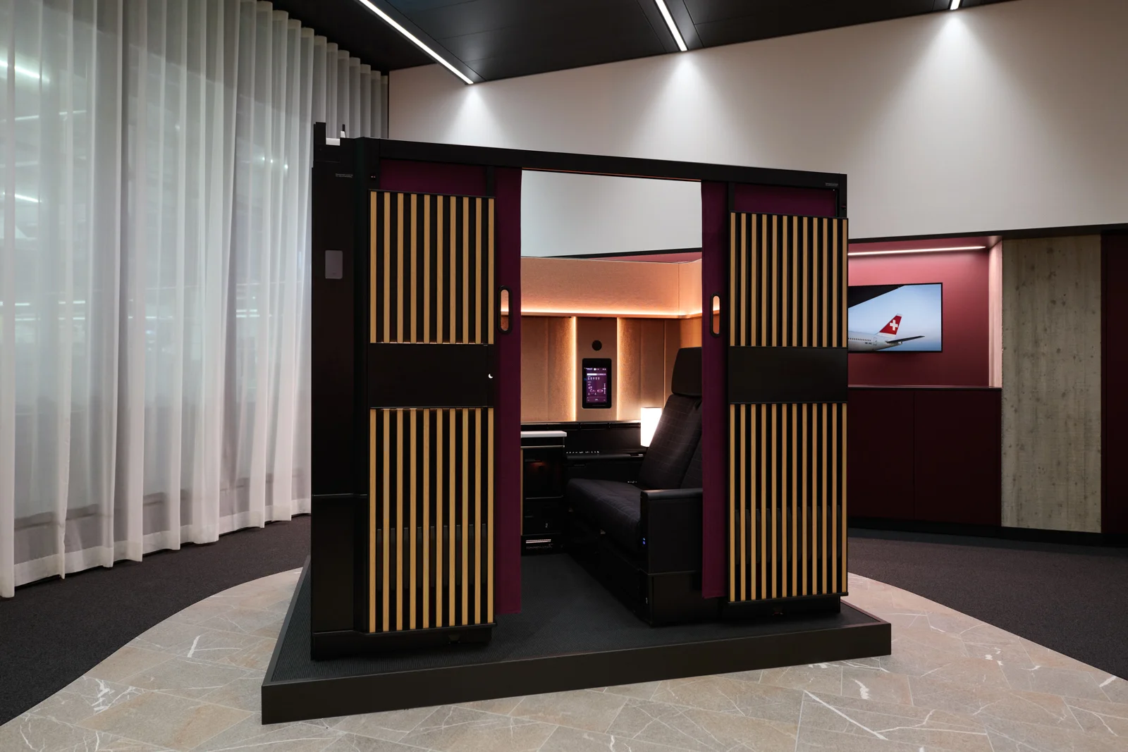 Swiss neuer First Class Sitz Suite Plus Mockup