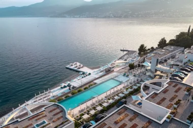 Luftansicht Hilton Rijeka Costabella Beach Resort & Spa Review